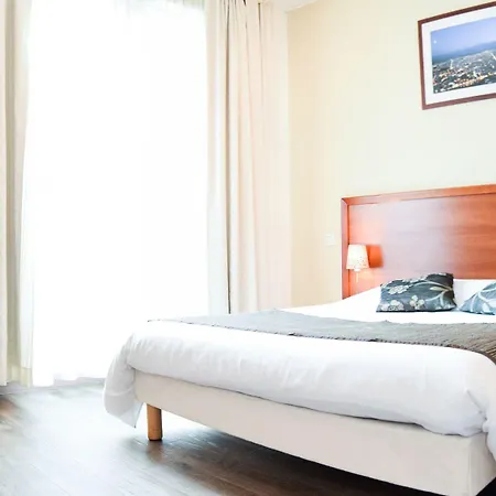 Апарт-отель Residhotel Grenette 3*