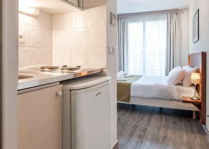 Ξενοδοχείο με διαμερίσματα Residhotel Grenette 3*