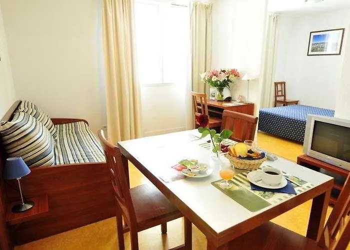 Ξενοδοχείο με διαμερίσματα Residhotel Grenette Γκρενόμπλ