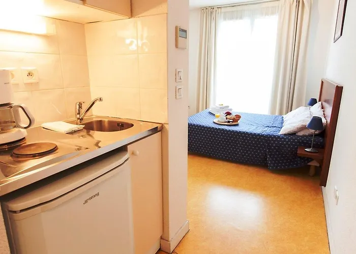 Residhotel Grenette Ξενοδοχείο με διαμερίσματα 3*